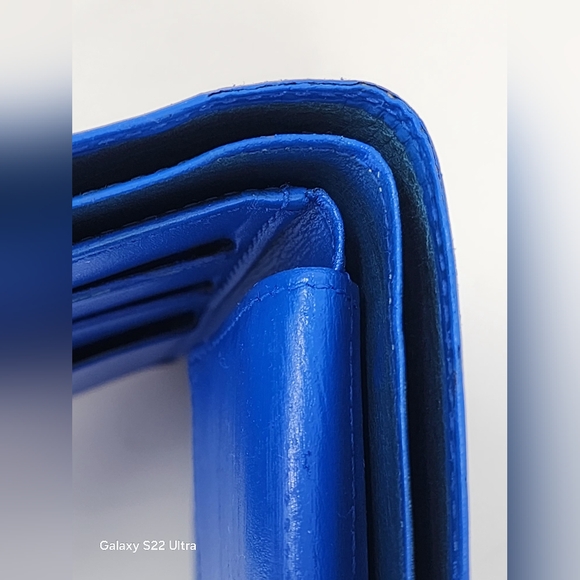 LV EPI LEATHER MEN'S WALLET - Picture 13 of 16